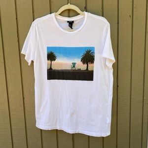 H&M White Beach Sunset Graphic Tee - Medium
